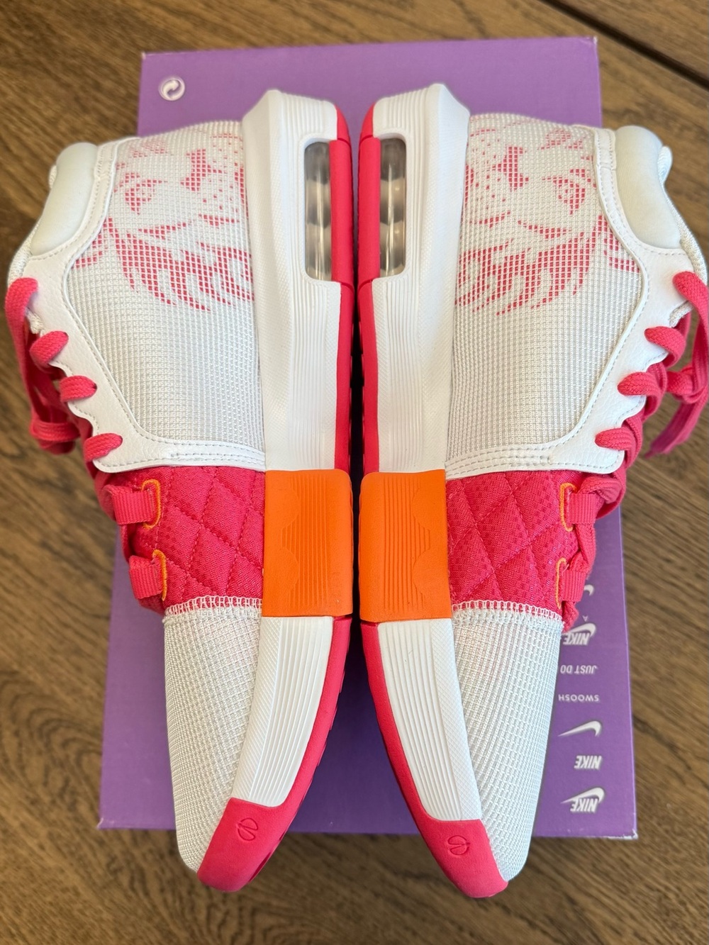 Nike LeBron Witness 8 Basketball Shoes White/Pink/Orange Men's size 12